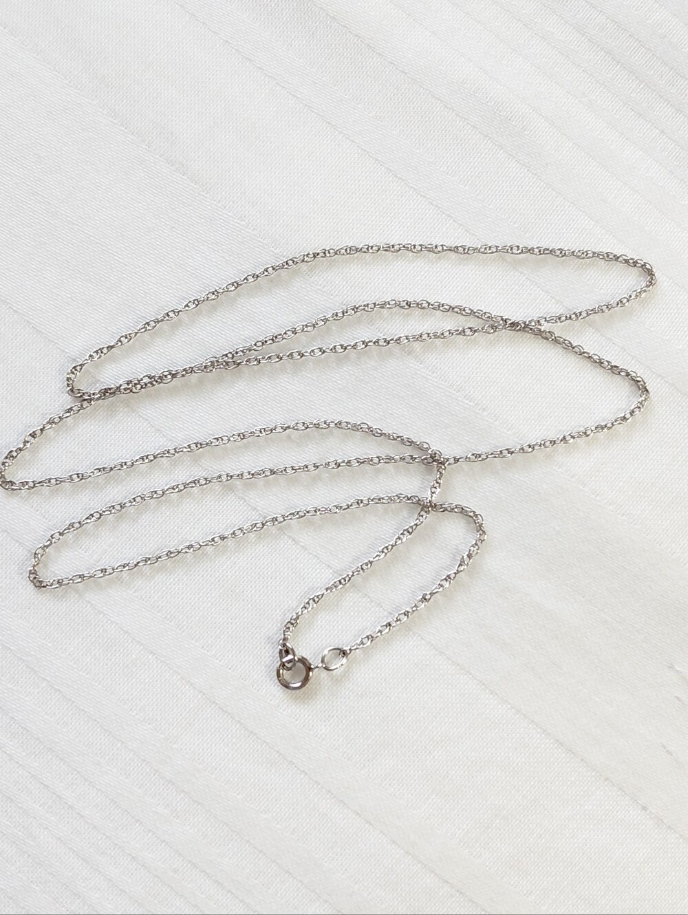 14K White Gold Chain 18"